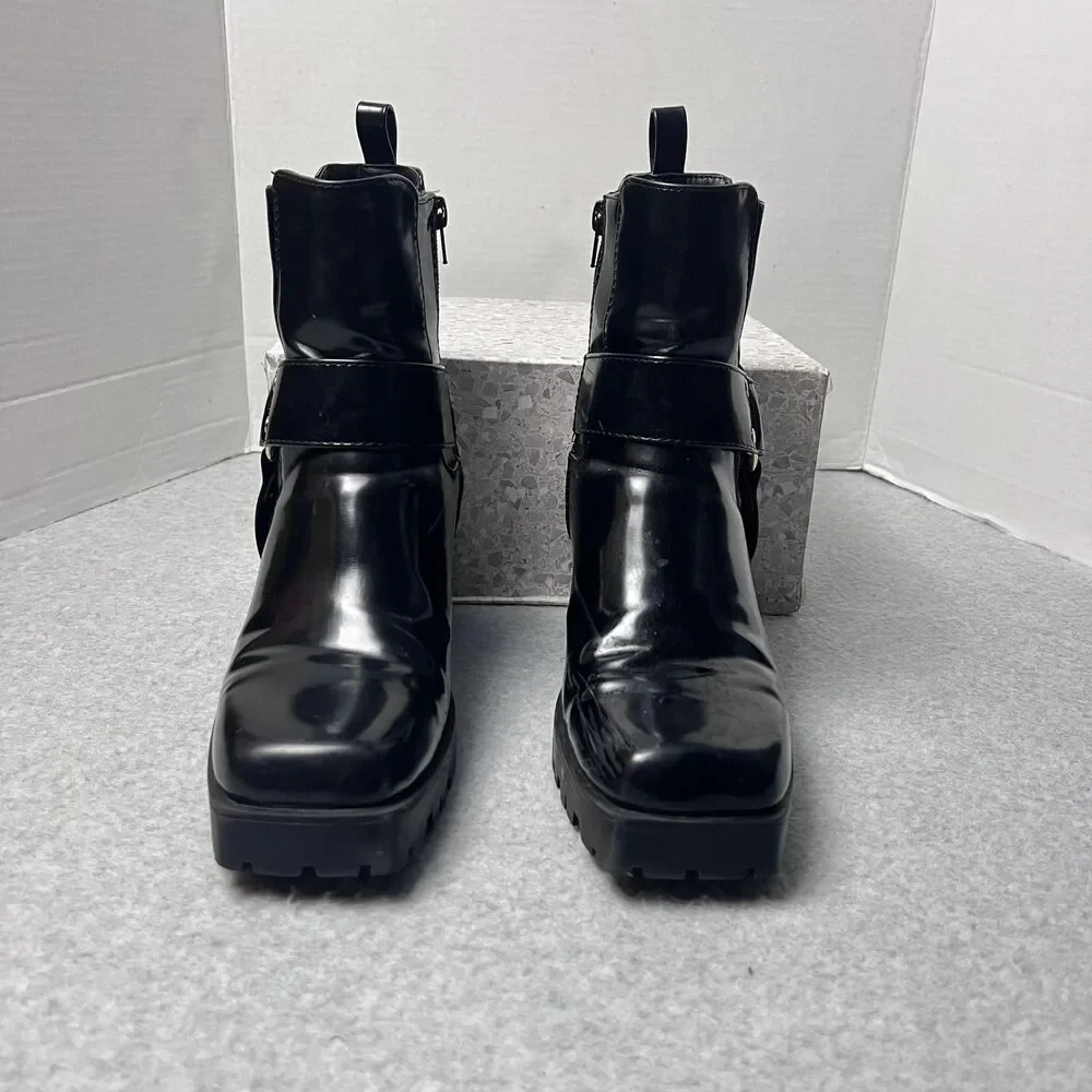 ShoeDazzle Enslee Boots Womens 7.5 Black Harness Lug Sole Block Heel Moto Style - Picture 5 of 13